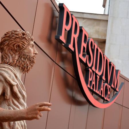 Hotel Presidivm Palace Lovech Exterior photo